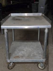 lot 28066 image: Stainless Steel Equipment Table