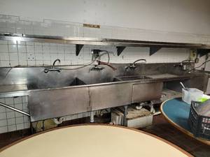 lot 31557 image: Commercial Stainless Steel 4 Compartment Extra Long Sink