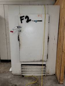 lot 31594 image: Universal Fridge