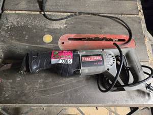 lot 33015 image: Craftsman 8.0 Amp Reciprocating Saw