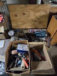 lot 33040 image: (2) Wooden Trunks - With Power Tools - Sanders Power Kraft