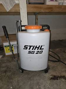 lot 33082 image: Stihl Backpack Sprayer