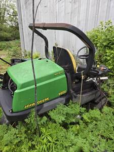 lot 33105 image: John Deere 2500 - Parts Only&nbsp