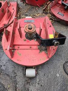 lot 33114 image: Toro Blader Cover Attachment