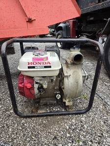 lot 33122 image: Honda WB20X
