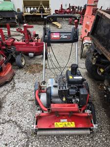 lot 33123 image: Toro Flex 21