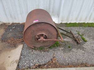 lot 33133 image: Tow Behind Roller Compactor