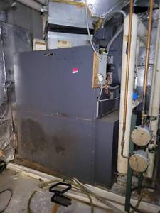 lot 81629 image: Trane Furnace Model