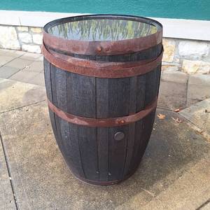 lot 27132 image: Vintage Glenfiddich Oak Whiskey Barrel&nbsp