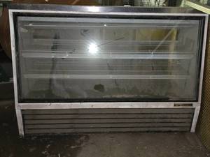 lot 28047 image: True Model TSID-72-3 Refrigerated Display