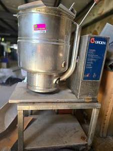 lot 28000 image: GROEN Kettle W Cart