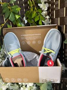lot 1429 image: hey dude Wendy adv size 7 super cute waterproof mirage grey