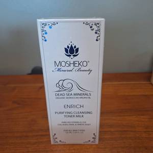 lot 47700 image: Mosheko Dead Sea Minerals Purifying Cleansing Mask
