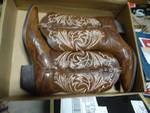 Ariat Heritage Wing Tip, Wood,  Boots, Size 10 B.
