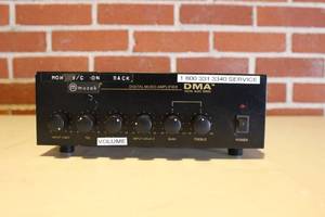 lot 70 image: MUZAK DMA DIGITAL MUSIC AMPLIFIER