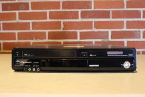 lot 75 image: PANASONIC DMR-EZ37V