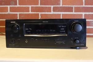 lot 73 image: SONIC SOLUTIONS ANALOG CONVERTER