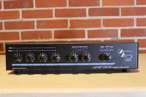 lot 76 image: UMA 1502 ITNEGRATED MODULAR AMPLIFIER
