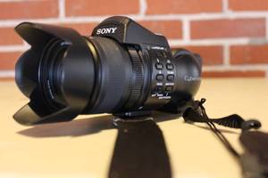 lot 122 image: SONY DIGITAL CAMERA