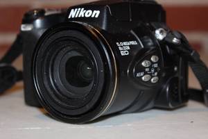 lot 124 image: NIKON E5700