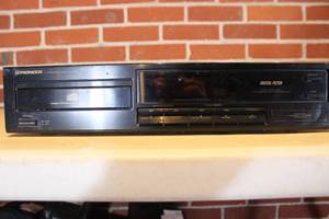 lot 134 image: PIONEER COMPACT DISC PLAYER PD-4300