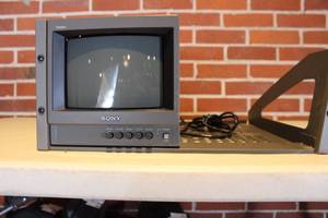 lot 147 image: SONY VIDEO MONITOR