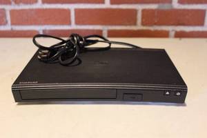 lot 240 image: SAMSUNG DVD BD-J5700