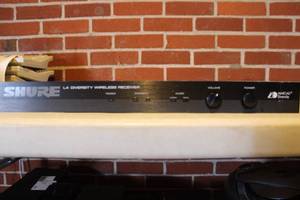 lot 246 image: SHURE L4 WIRELESS RECEIVER L4-CE