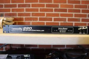 lot 250 image: COMMUNITY 220 STSTEM CONTROLLER RS220