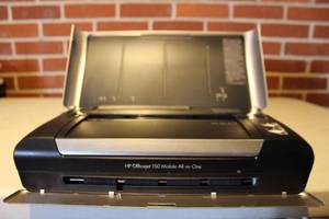 lot 269 image: HP PORTABLE PRINTER CN550A