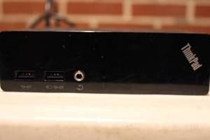 lot 287 image: LENOVO THINKPAD DOCK DU9033S1