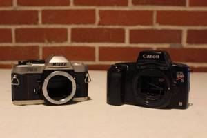 lot 292 image: CAMERAS