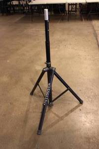lot 303 image: SPEAKER TRIPOD