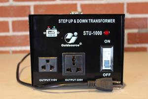 lot 39 image: STEP UP AND DOWN TRANSFORMER STU-1000