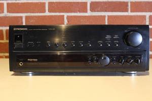lot 50 image: PIONEER RECEIVER VSX-455