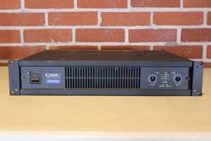lot 54 image: QSC AMPLIFIER CX302V