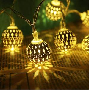 lot 60405 image: Globe String Lights Plug-in Metal Ball Fairy Lights, Connectable with Tail Plug, Adjustable with Multi Modes, Novelty Decorations for Christmas, Halloween, Party, Wedding, Bedroom (Warm White)