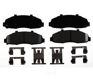 lot 60472 image: Raybestos MGD679MH Reliant Brake Pad Set