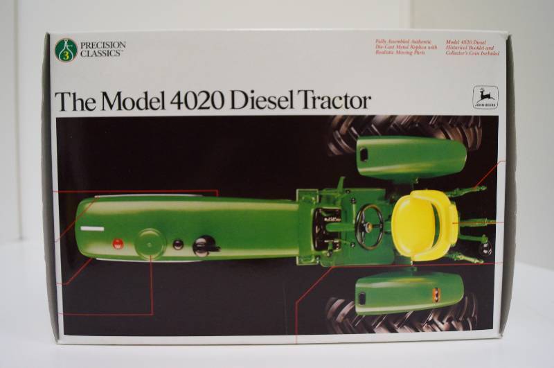lot 1648 image: Precision ERTL John Deere 4020 Diesel Tractor, narrow front, NIB