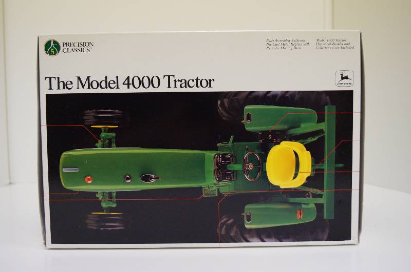 lot 1649 image: Precision ERTL John Deere Model 4000 Tractor, wide front, Boxnever opened, NIB
