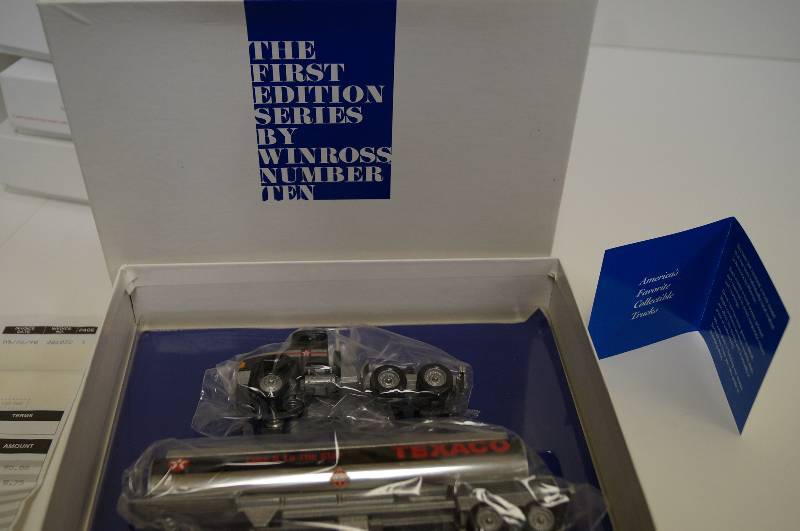 lot 2049 image: Winross Semi, Texaco Tanker, 164 scale, NIB  (First Edition Series by Winross Number 10)