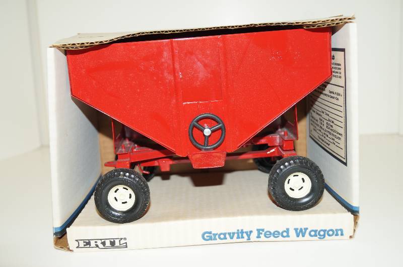 lot 2074 image: ERTL Red Gravity Feed Wagon, 116 scale, No. 350, NIB