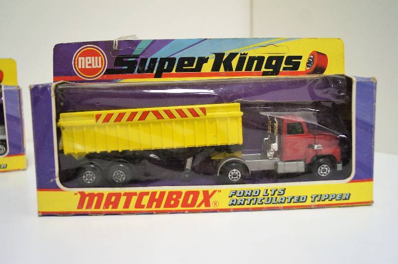 lot 2084 image: Matchbox Super Kings Ford LTS Articulated Tipper, 164, NIB
