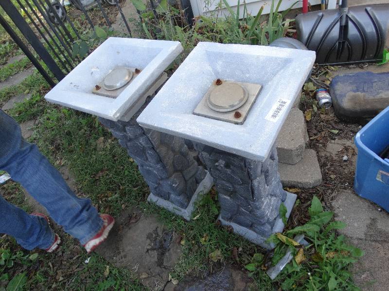 lot 207 image: 2- Propane Fire Pillars.