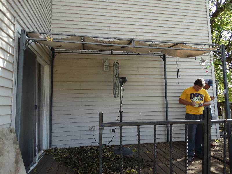 lot 213 image: Grill Canopy.