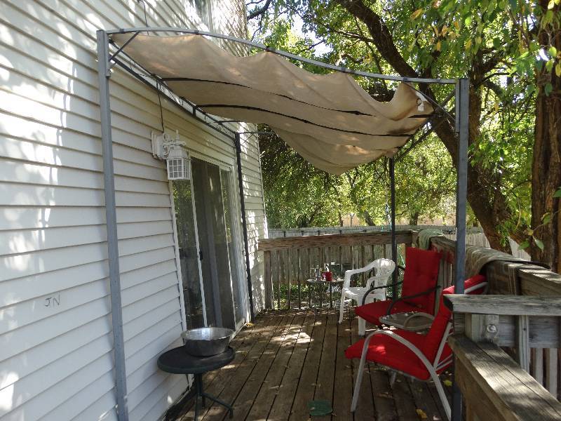 lot 218 image: Grill Canopy.