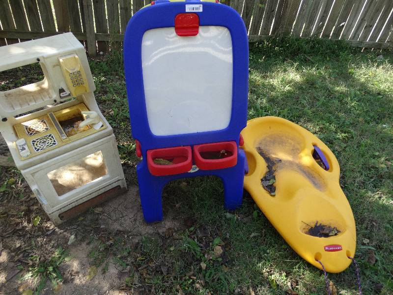 lot 230 image: Lot Of Kids Toys.