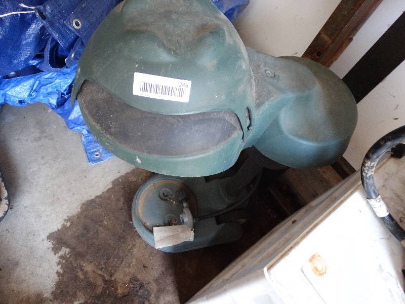 lot 246 image: Mosquito killer propane.