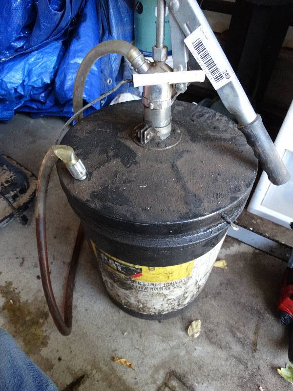 lot 249 image: Grease bucket with some grease.