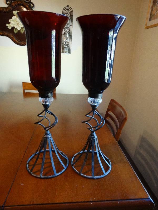 lot 262 image: Pair of candle holders.